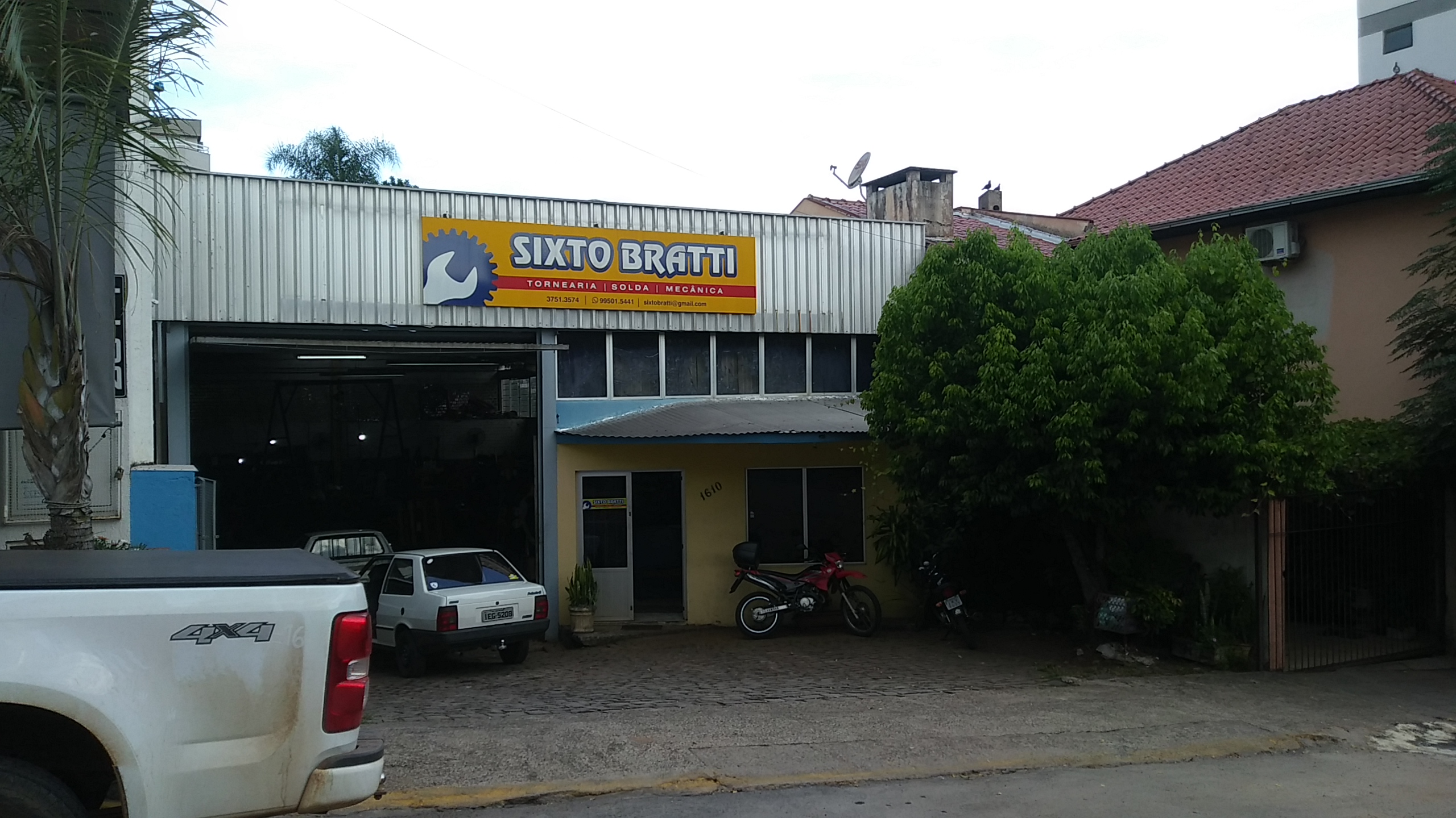 Fachada da Bratti, oficina de mecânica em Encantado