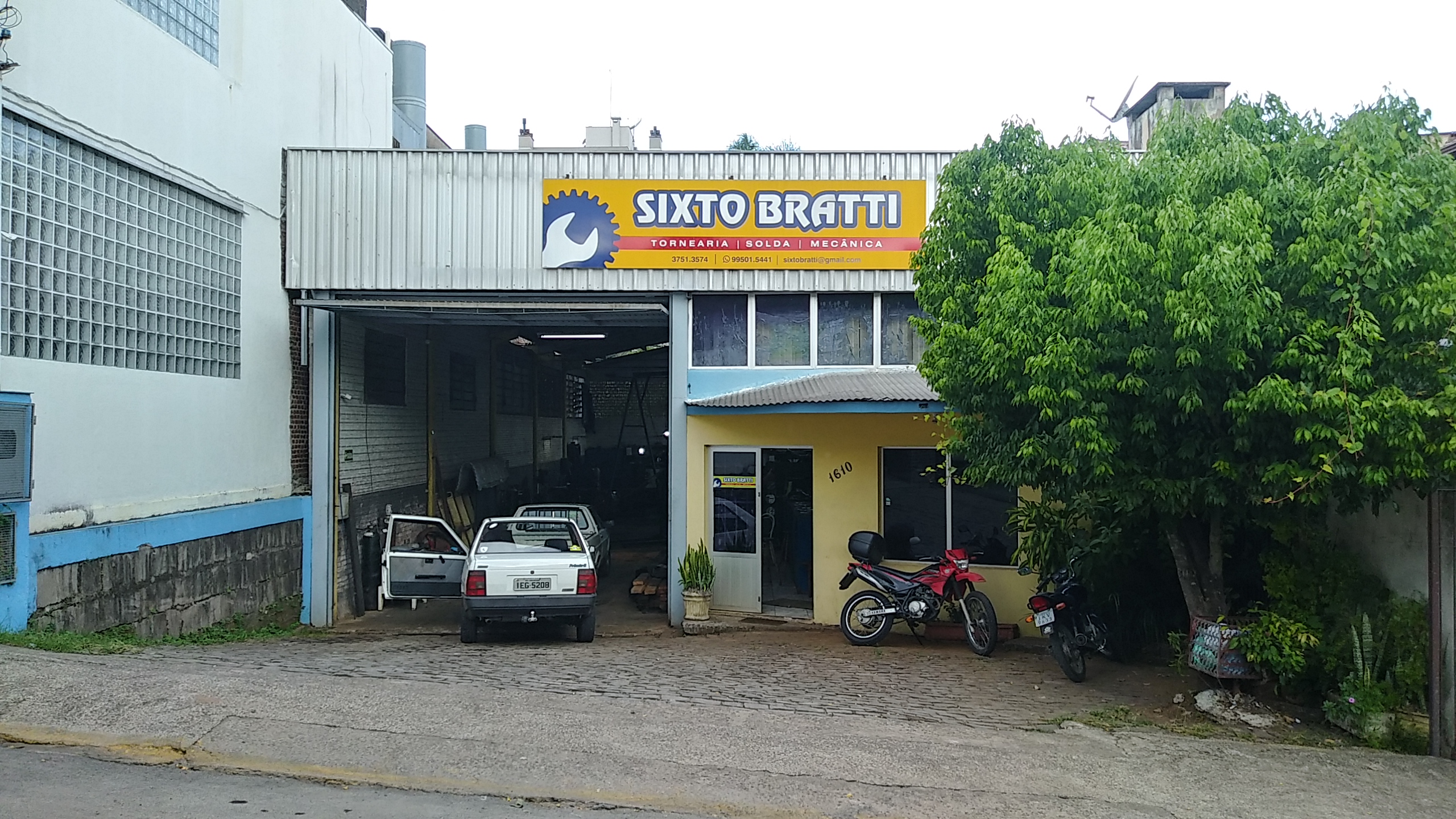 Fachada da Tornearia Mecânica Bratti em Encantado